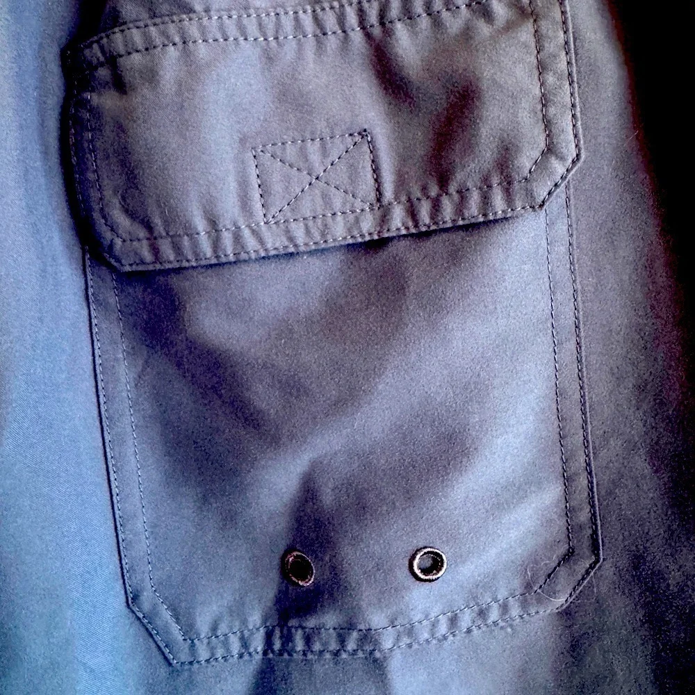 Vineyard Vines Men's Blue Swim Shorts size XL